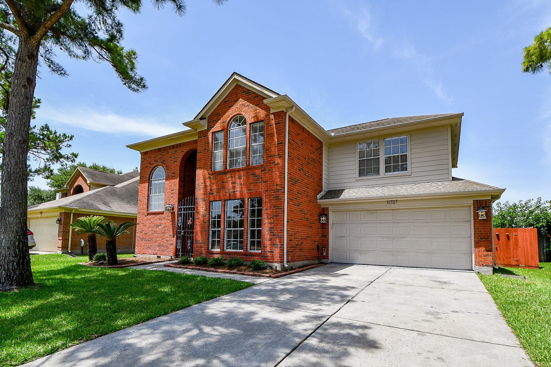 11707 Turtle Lake Drive, Houston, TX 77064