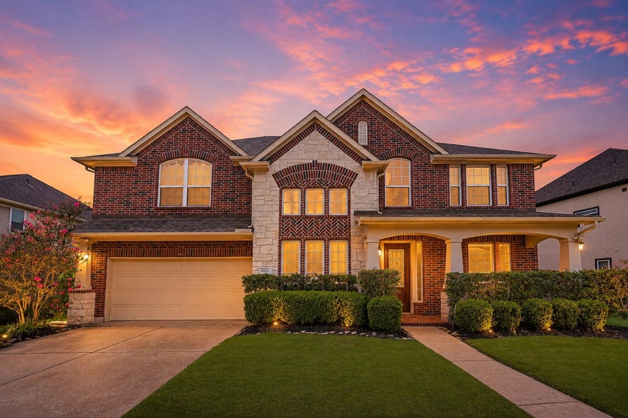 Property photo for 4102 Sandstone Bend Lane, Sugar Land, TX