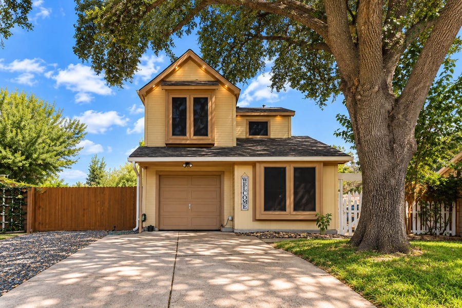 Property photo for 11528 Teaside Drive, Houston, TX