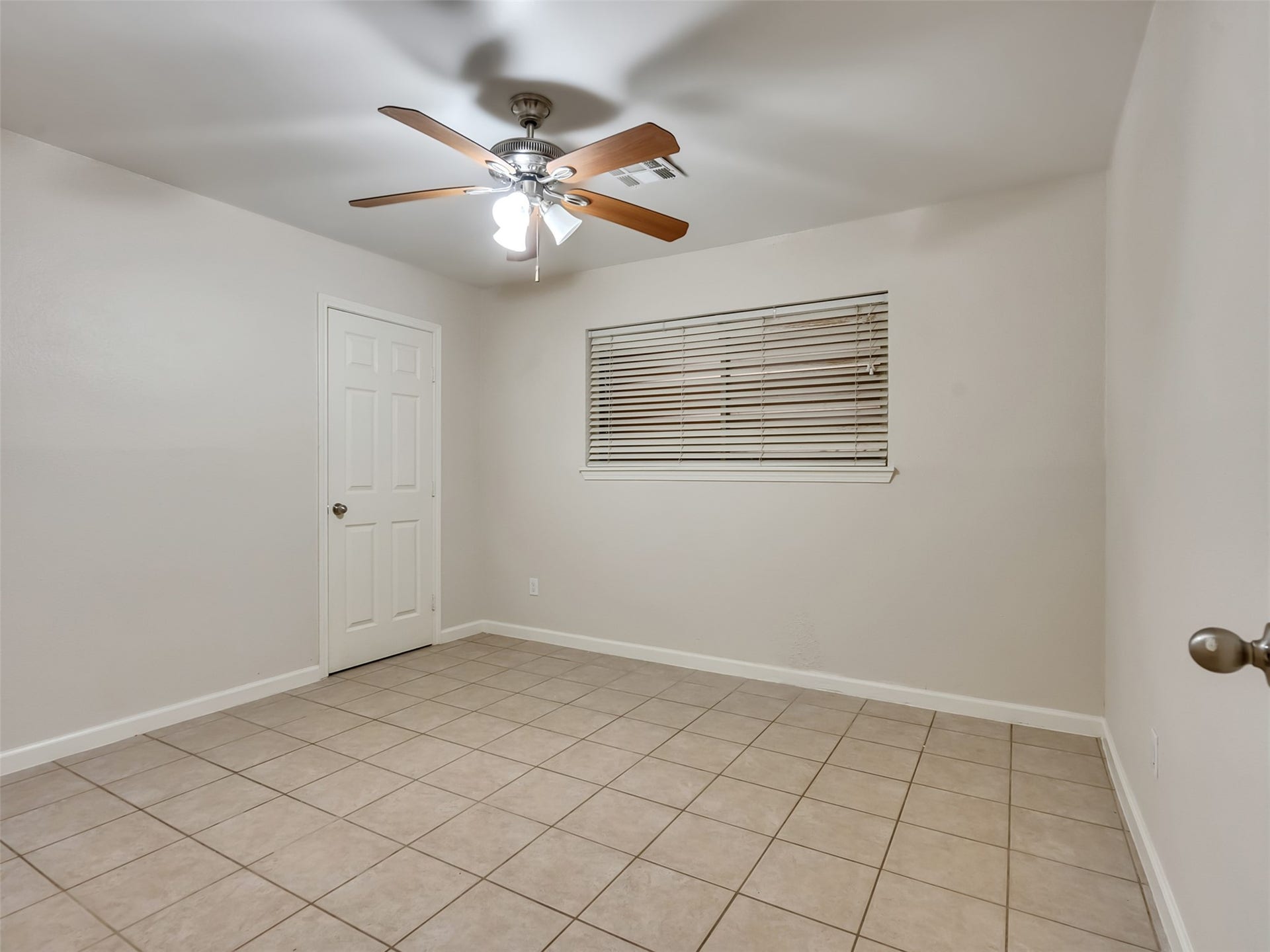 3015 Inwood Drive, Dickinson, TX 77539 3015 Inwood Drive, Dickinson, TX 77539