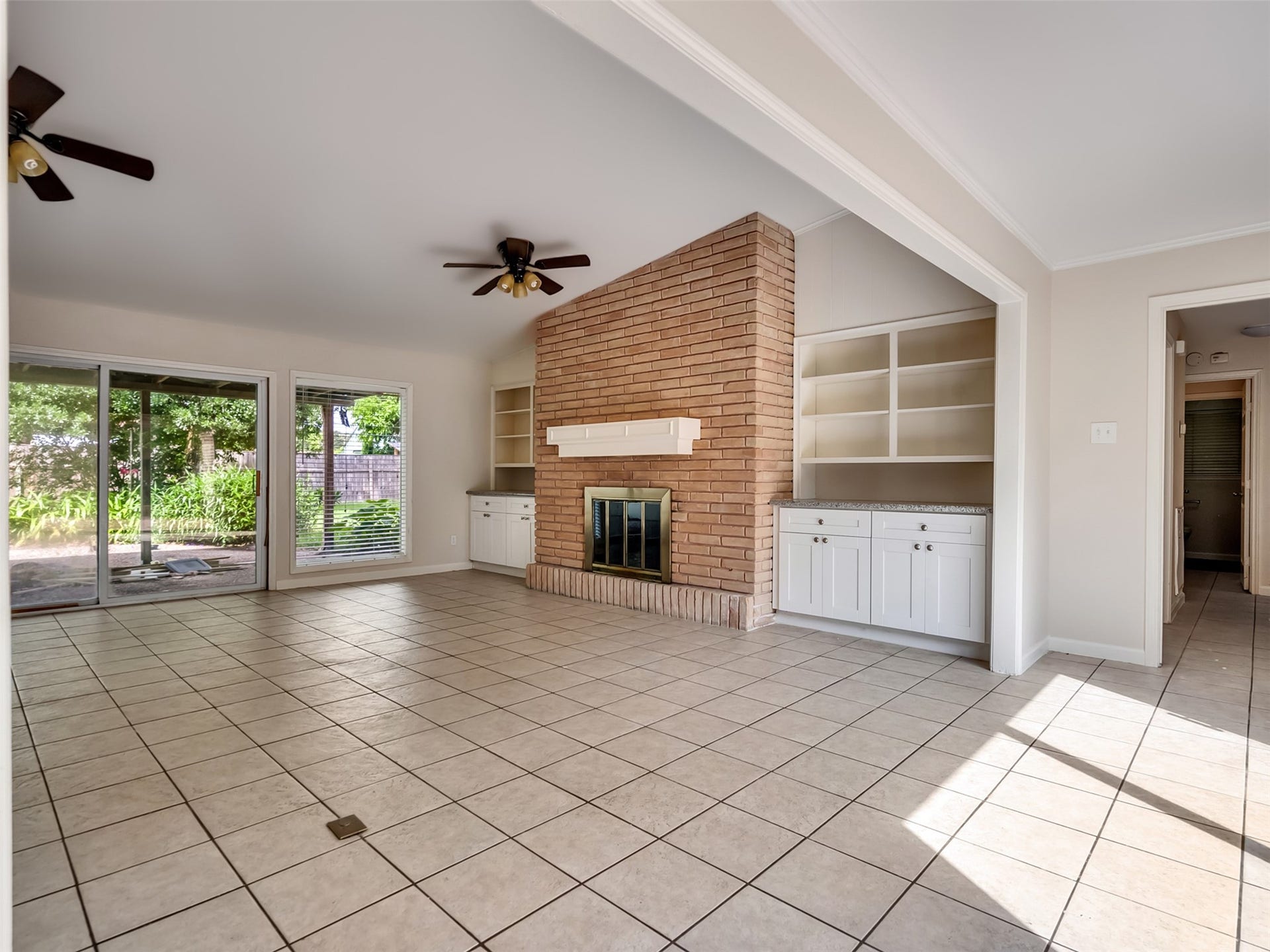3015 Inwood Drive, Dickinson, TX 77539 3015 Inwood Drive, Dickinson, TX 77539