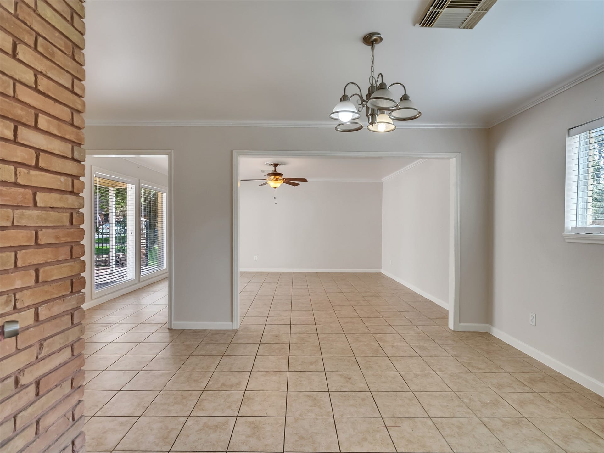 3015 Inwood Drive, Dickinson, TX 77539 3015 Inwood Drive, Dickinson, TX 77539