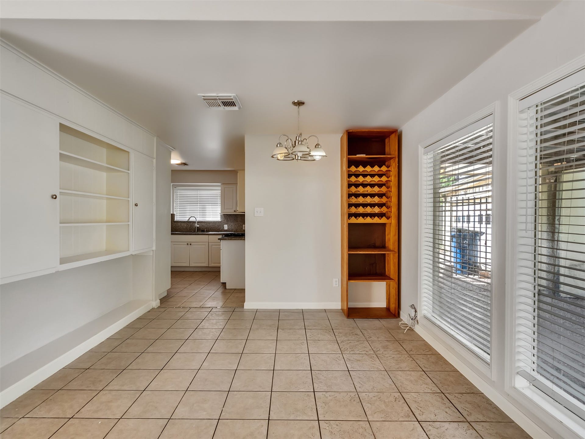 3015 Inwood Drive, Dickinson, TX 77539 3015 Inwood Drive, Dickinson, TX 77539