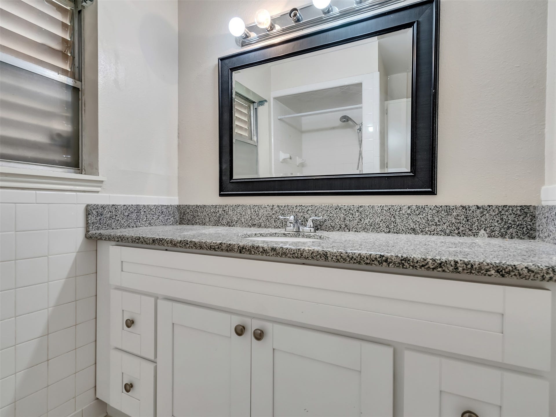 3015 Inwood Drive, Dickinson, TX 77539 3015 Inwood Drive, Dickinson, TX 77539