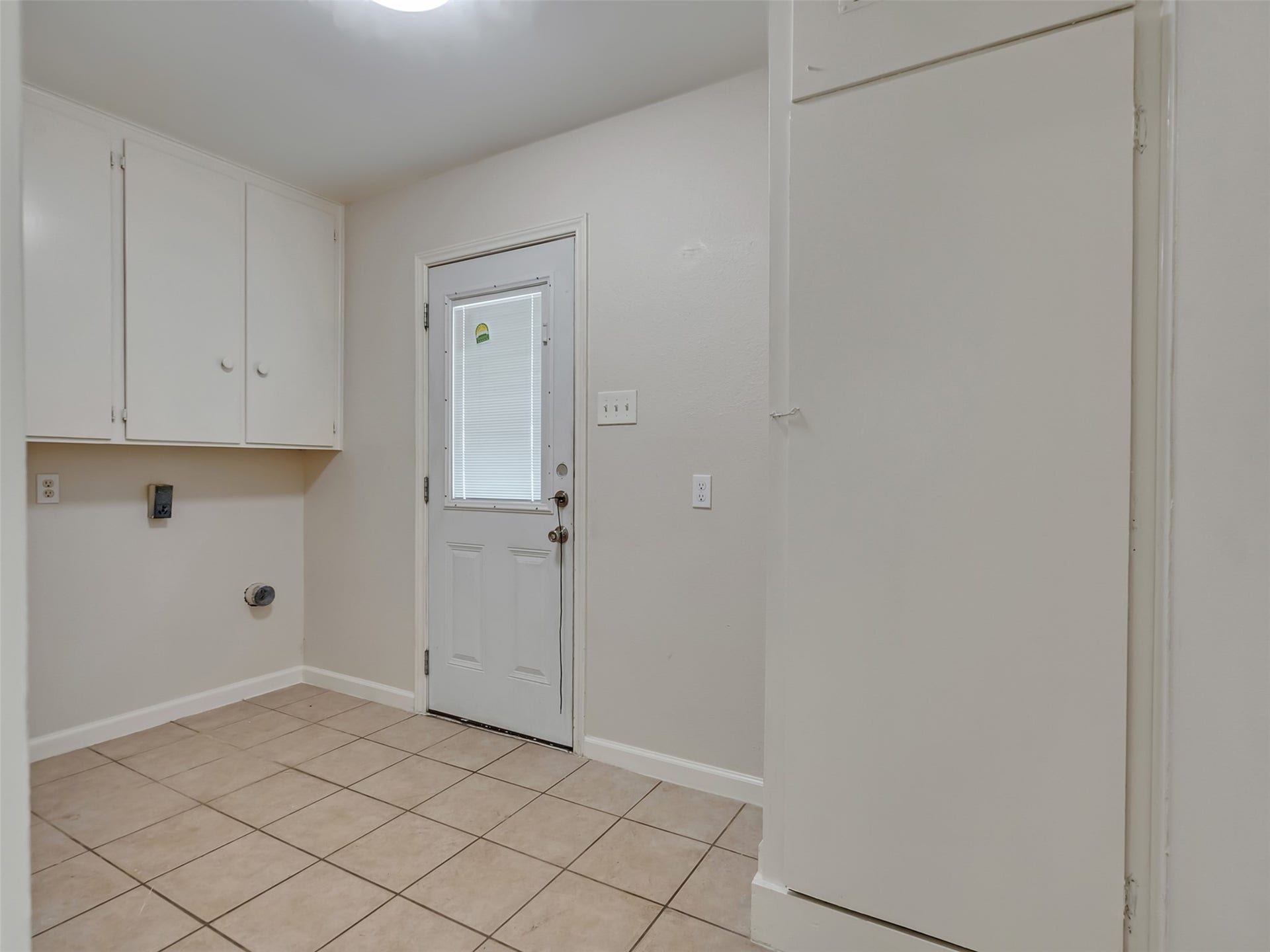 3015 Inwood Drive, Dickinson, TX 77539 3015 Inwood Drive, Dickinson, TX 77539