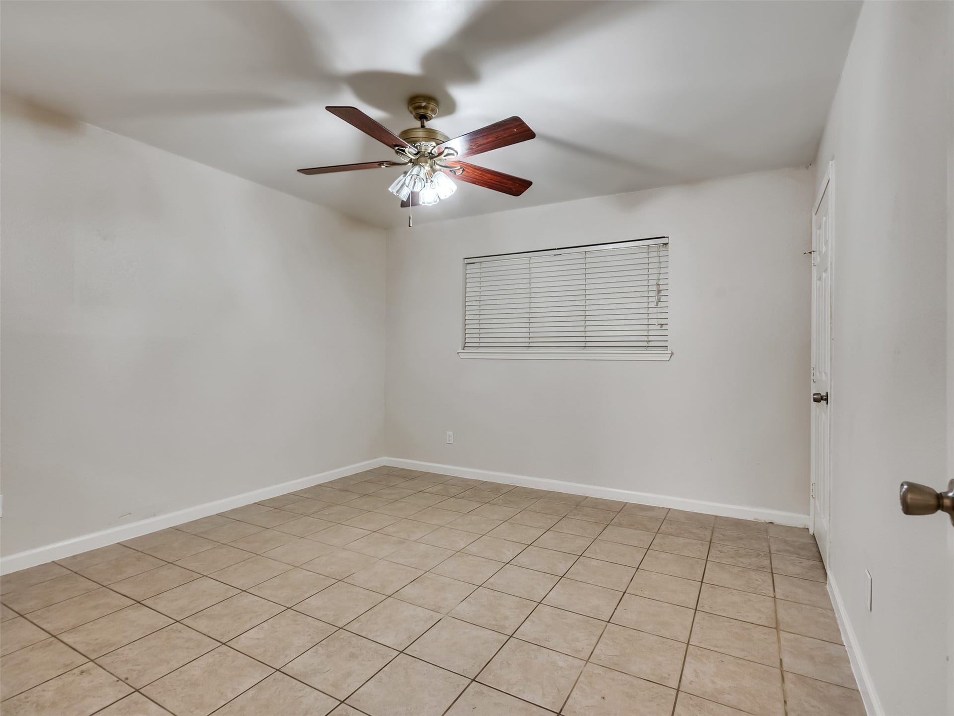 3015 Inwood Drive, Dickinson, TX 77539 3015 Inwood Drive, Dickinson, TX 77539