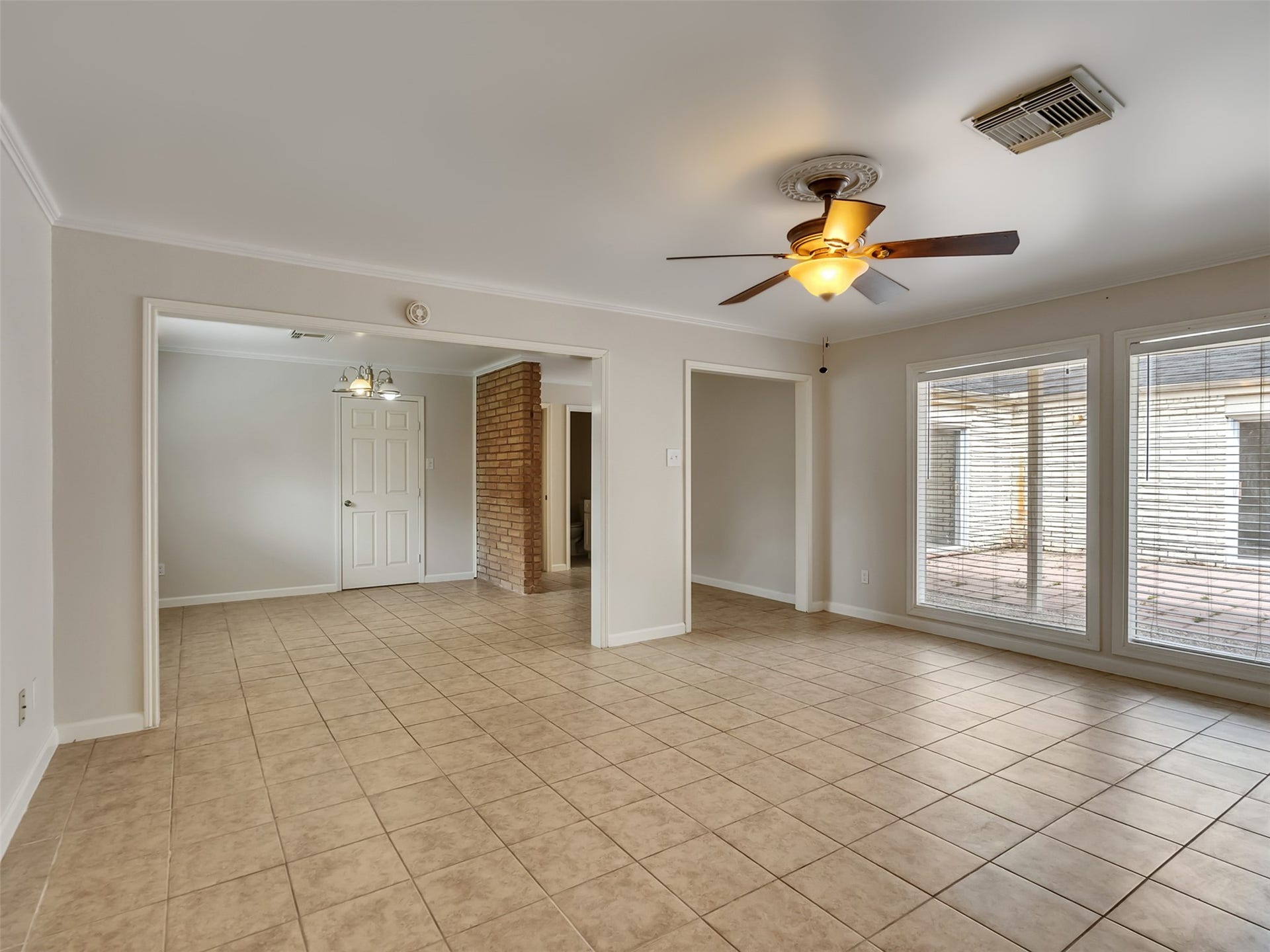 3015 Inwood Drive, Dickinson, TX 77539 3015 Inwood Drive, Dickinson, TX 77539