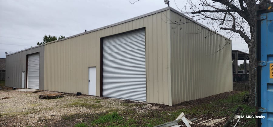 Property photo for 22118 Hufsmith Kohrville Road, Tomball, TX