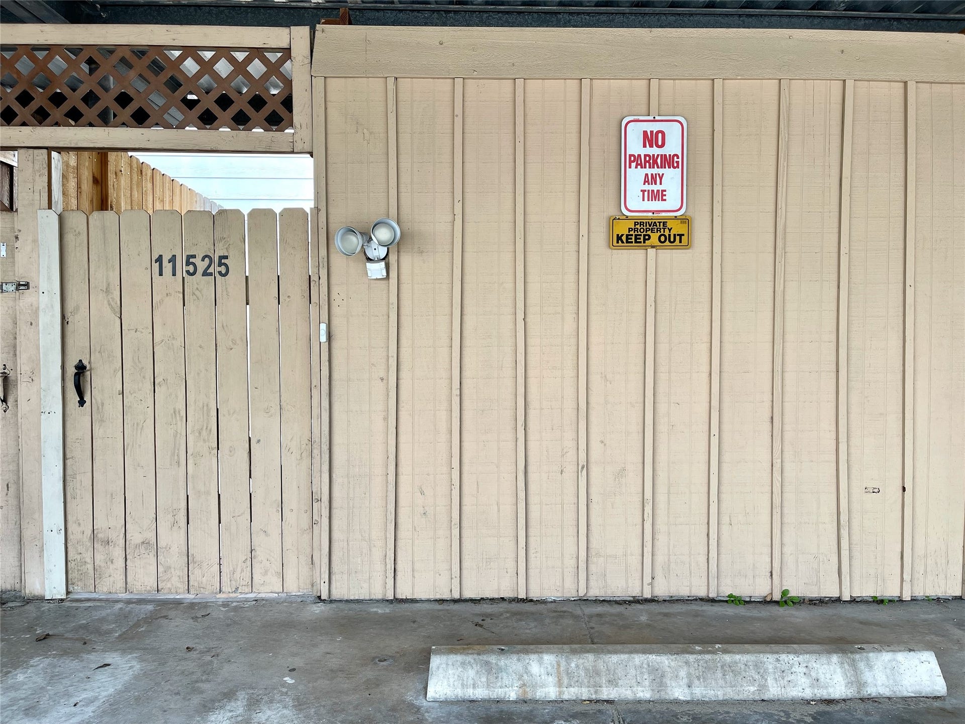 11525 Beechnut Street, Houston, TX 77072 11525 Beechnut Street, Houston, TX 77072