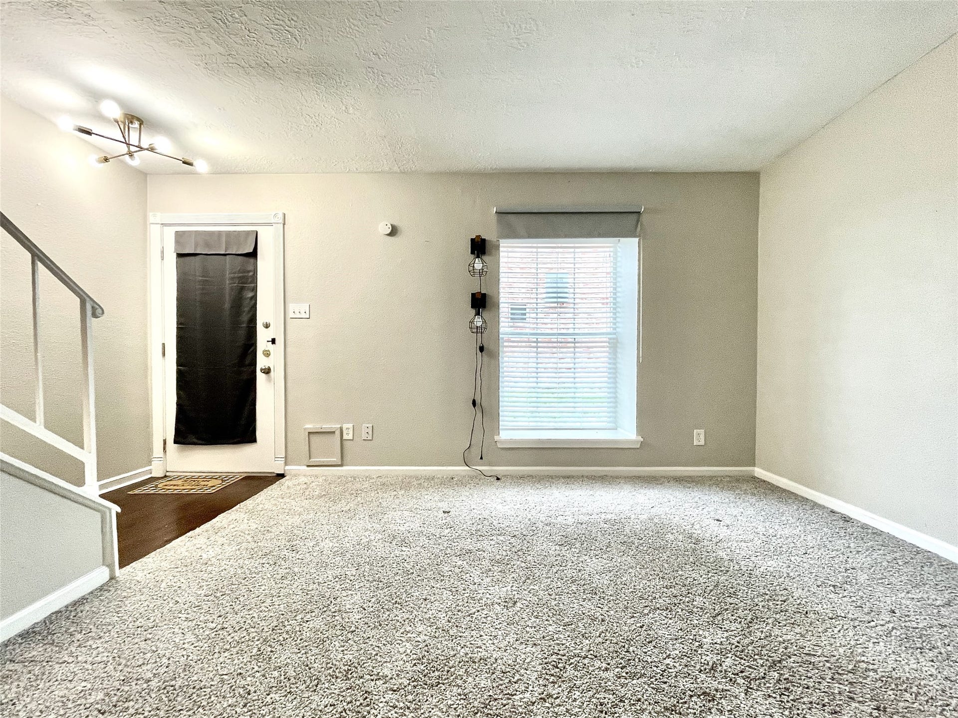 11525 Beechnut Street, Houston, TX 77072 11525 Beechnut Street, Houston, TX 77072