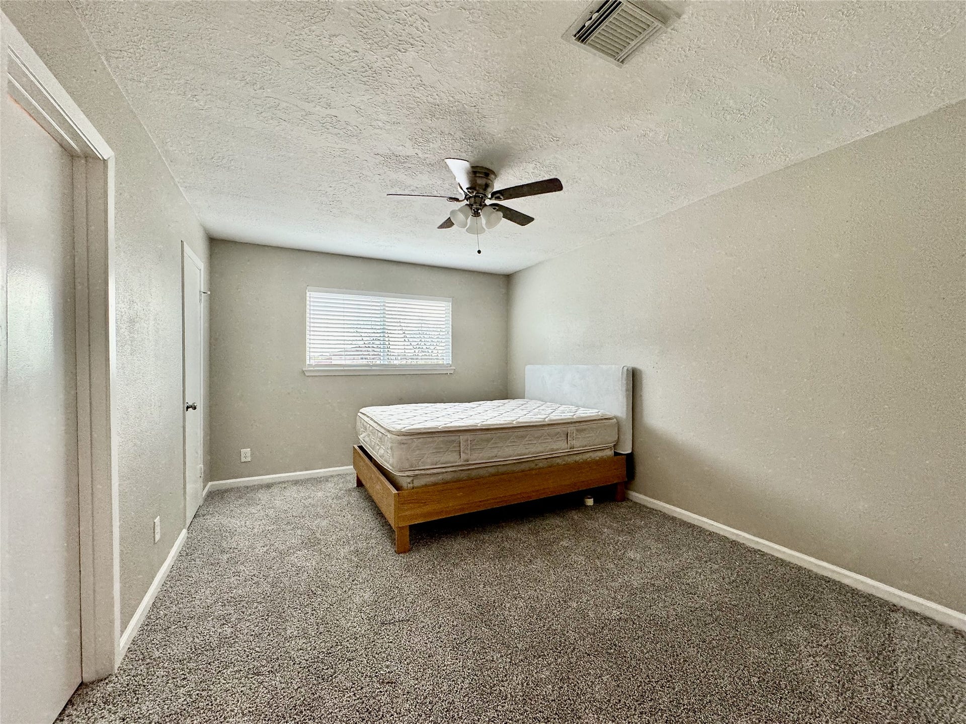 11525 Beechnut Street, Houston, TX 77072 11525 Beechnut Street, Houston, TX 77072