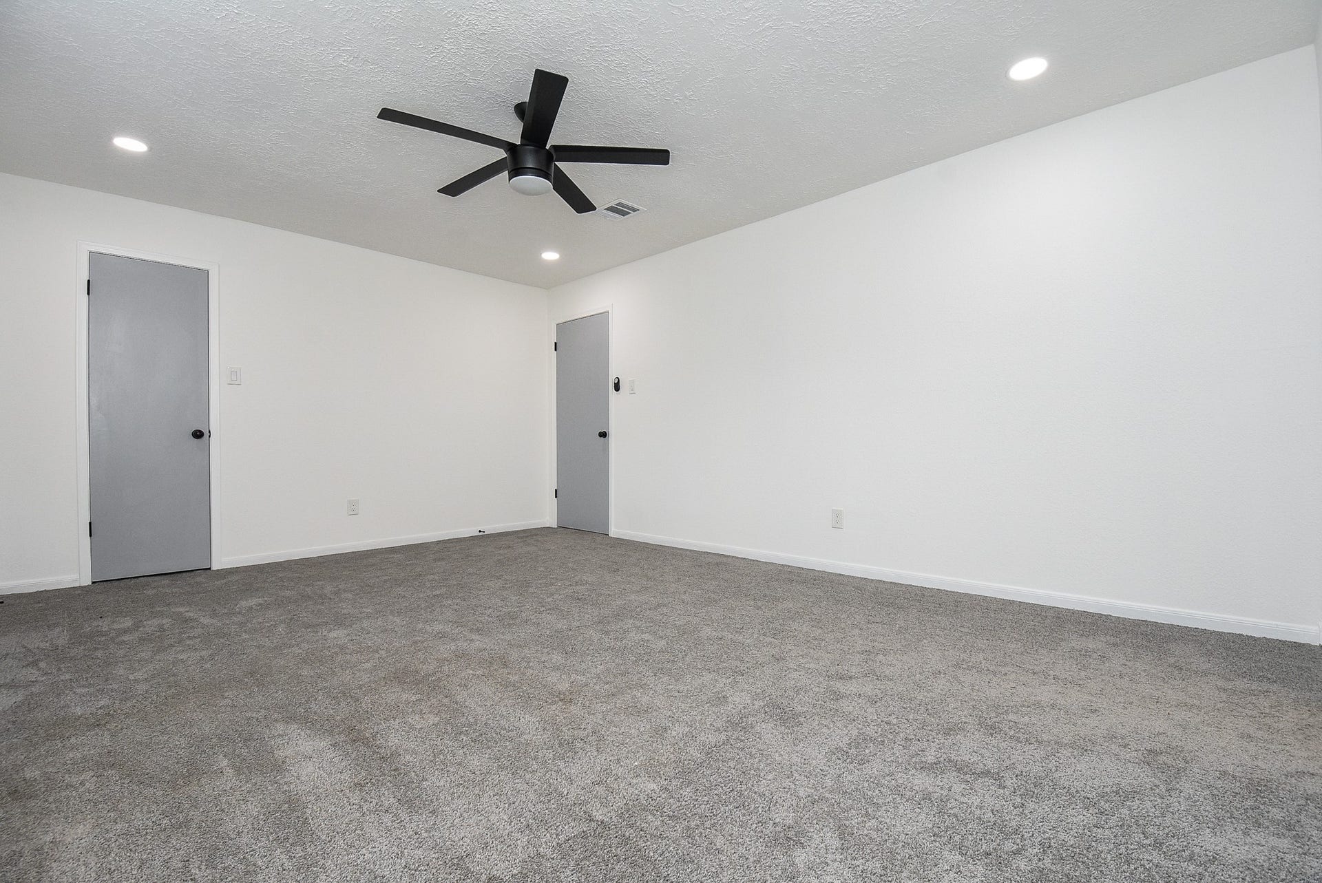 15814 Winding Moss Drive, Houston, TX 77068
