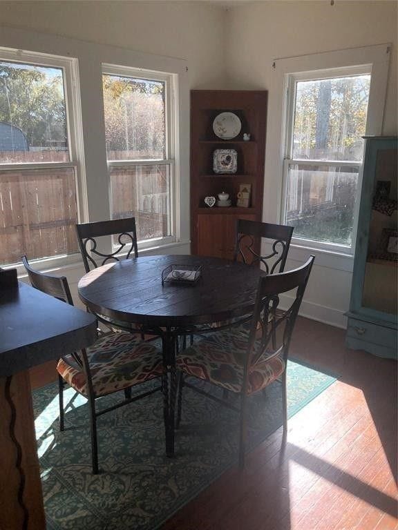 316 S Nugent Street, La Porte, TX 77571 Dining room with multiple windows allowing for an abundance of natural light. Could also be used for an office space.