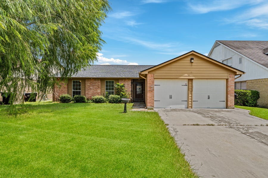 Property photo for 11414 Chelsea Walk Drive, Houston, TX