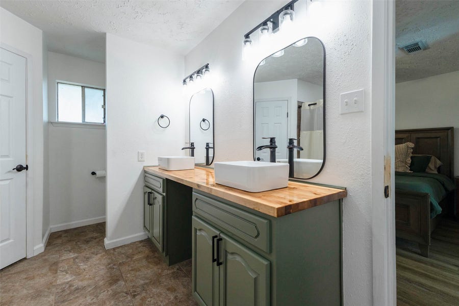 Property photo for 7534 Stone Pine Lane, Houston, TX