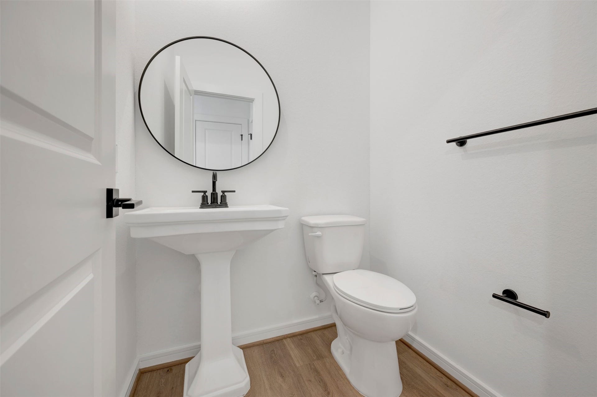 2124 River Maple Drive, Magnolia, TX 77363 Half bath (*Photo not of actual home and used for illustration purposes only. Colors/finishes may differ from the ones currently selected in the home.)