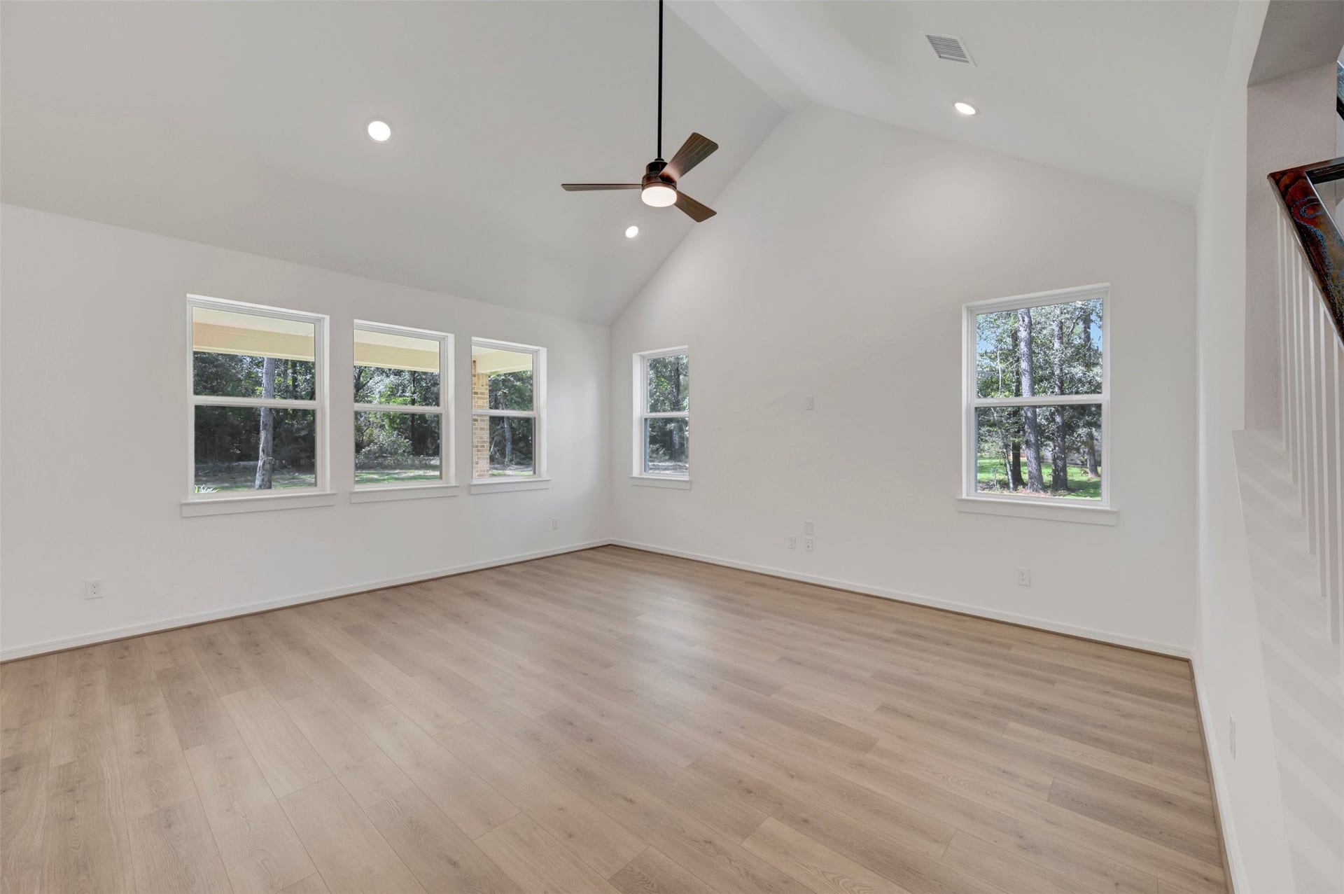 2124 River Maple Drive, Magnolia, TX 77363 Cozy great room (*Photo not of actual home and used for illustration purposes only. Colors/finishes may differ from the ones currently selected in the home.)