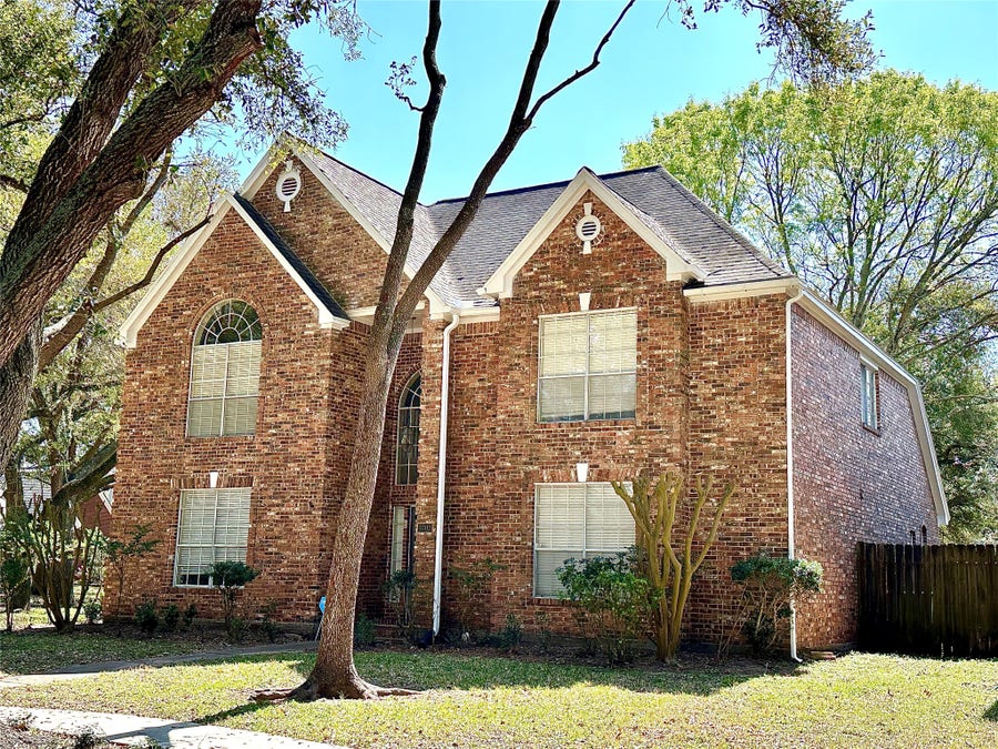 Property photo for 3302 Richland Drive, Sugar Land, TX