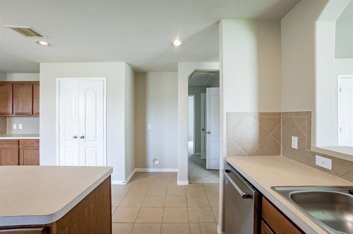 1111 Desert Springs Lane, Rosenberg, TX 77471