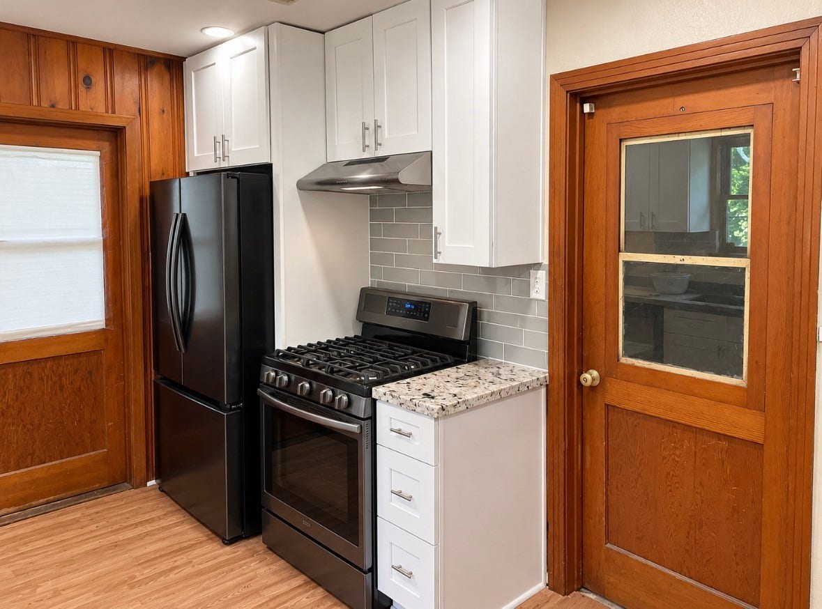 11929 15th Street, Santa Fe, TX 77510 Updated finishes complement the original woodwork