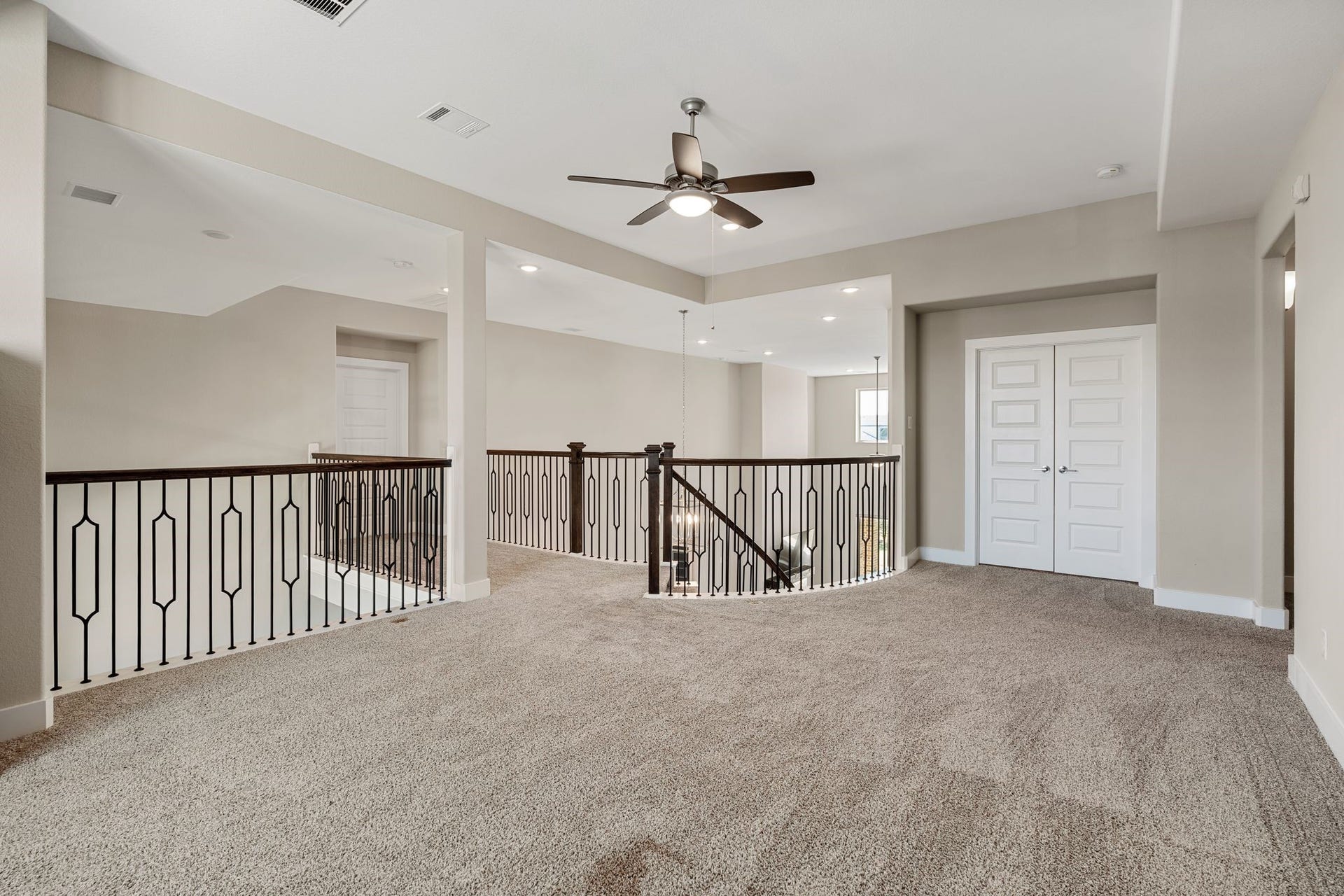 11115 Heartleaf Aster Way, Cypress, TX 77433 Large gameroom
