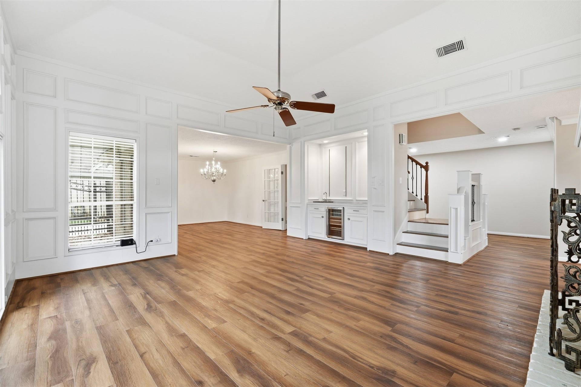 Another view of the living room.