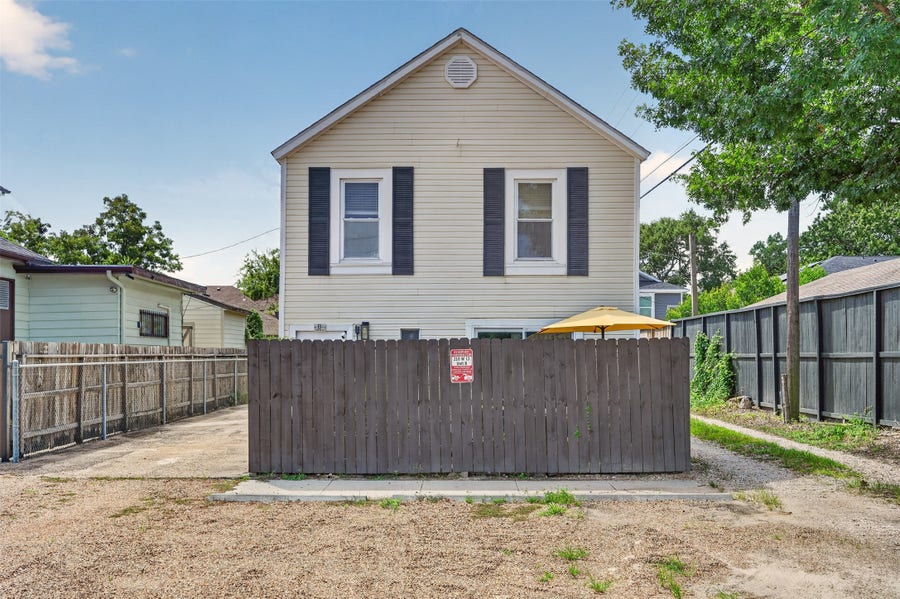 Property photo for 210 W 13th Street, #A, Houston, TX
