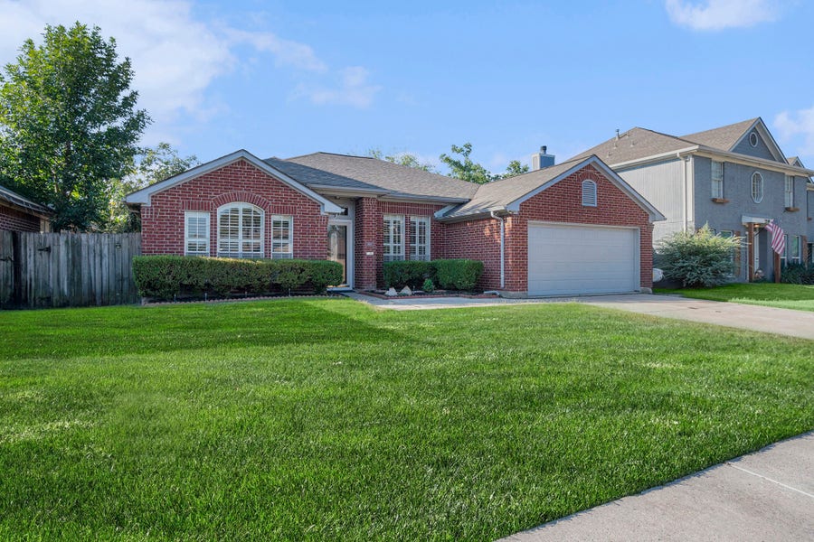 Property photo for 3315 Mourning Dove Drive, Spring, TX
