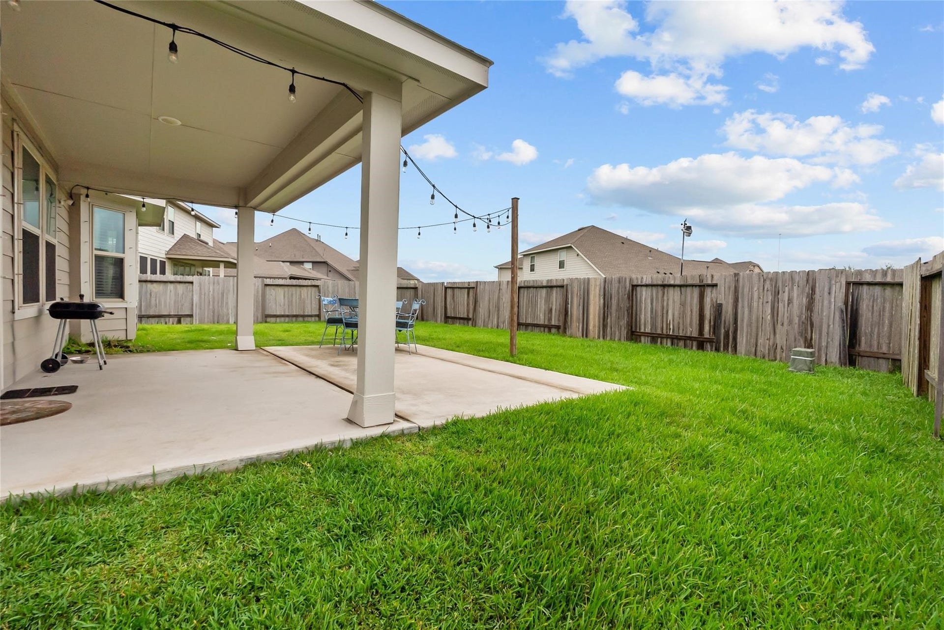 4331 Oakdale Mist Drive, Dickinson, TX 77539 4331 Oakdale Mist Drive, Dickinson, TX 77539