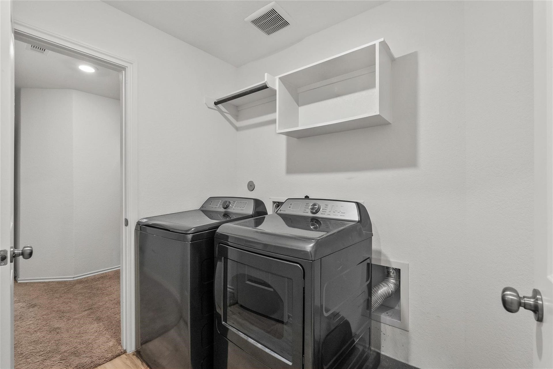 4331 Oakdale Mist Drive, Dickinson, TX 77539 4331 Oakdale Mist Drive, Dickinson, TX 77539