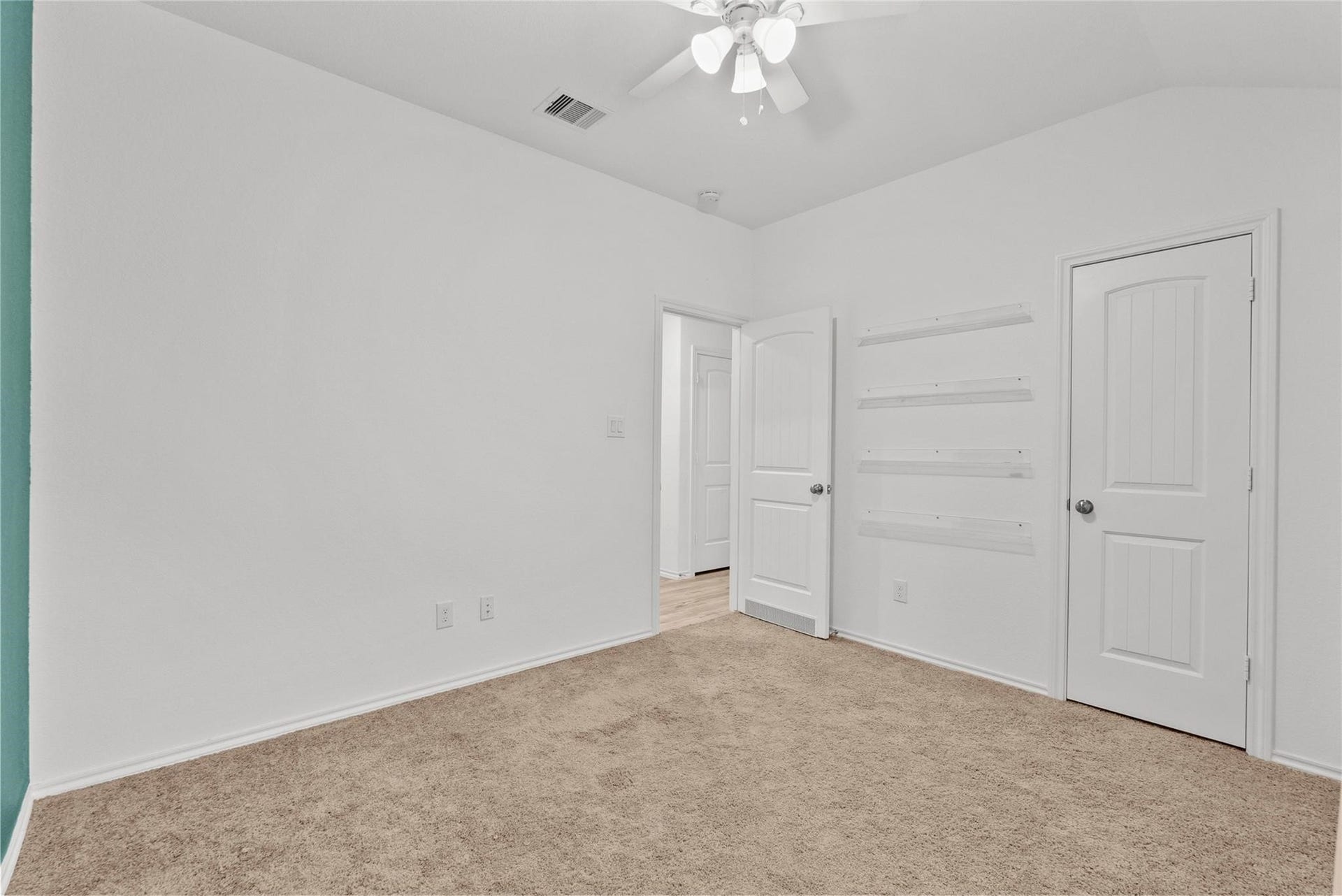 4331 Oakdale Mist Drive, Dickinson, TX 77539 4331 Oakdale Mist Drive, Dickinson, TX 77539