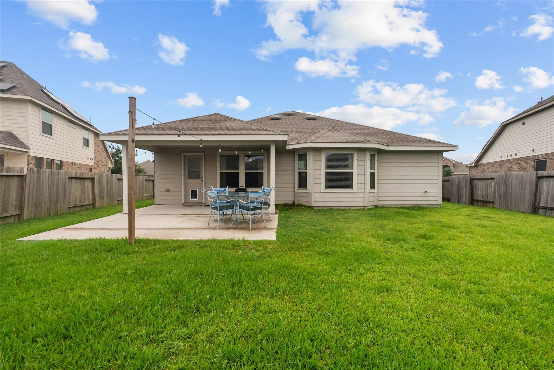 4331 Oakdale Mist Drive, Dickinson, TX 77539 4331 Oakdale Mist Drive, Dickinson, TX 77539