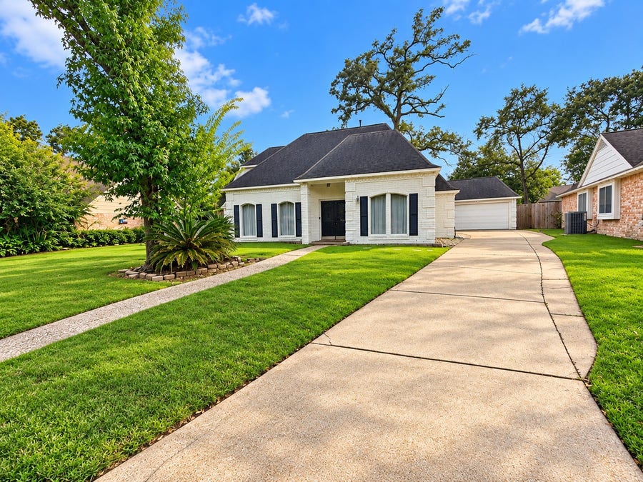 Property photo for 14131 Cleobrook Drive, Houston, TX
