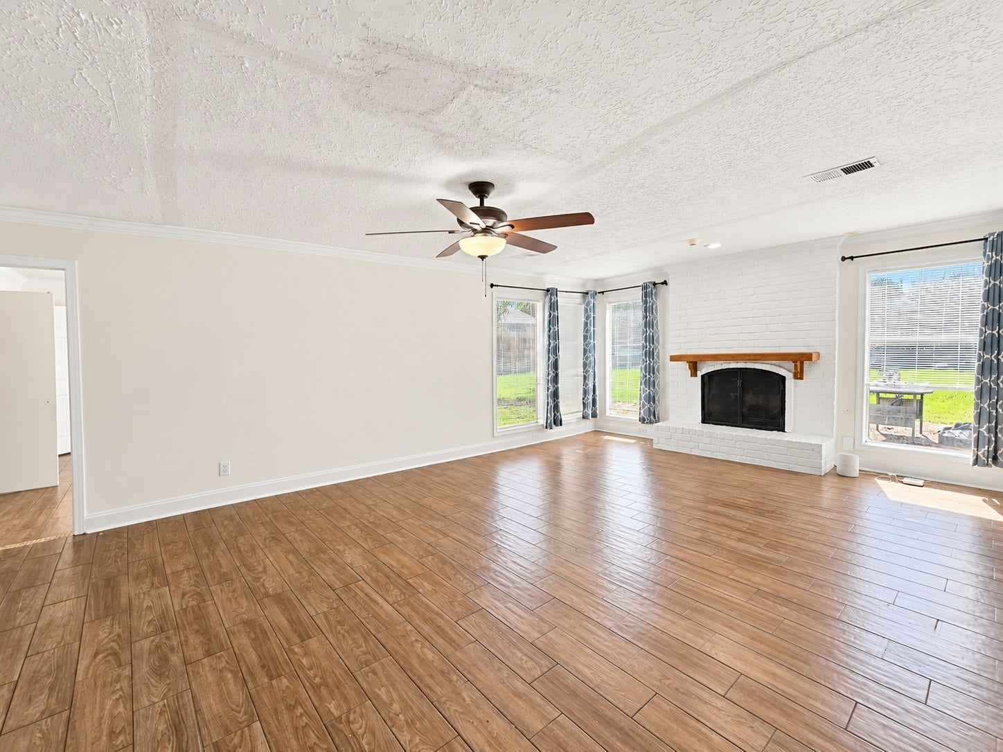 14131 Cleobrook Drive, Houston, TX 77070