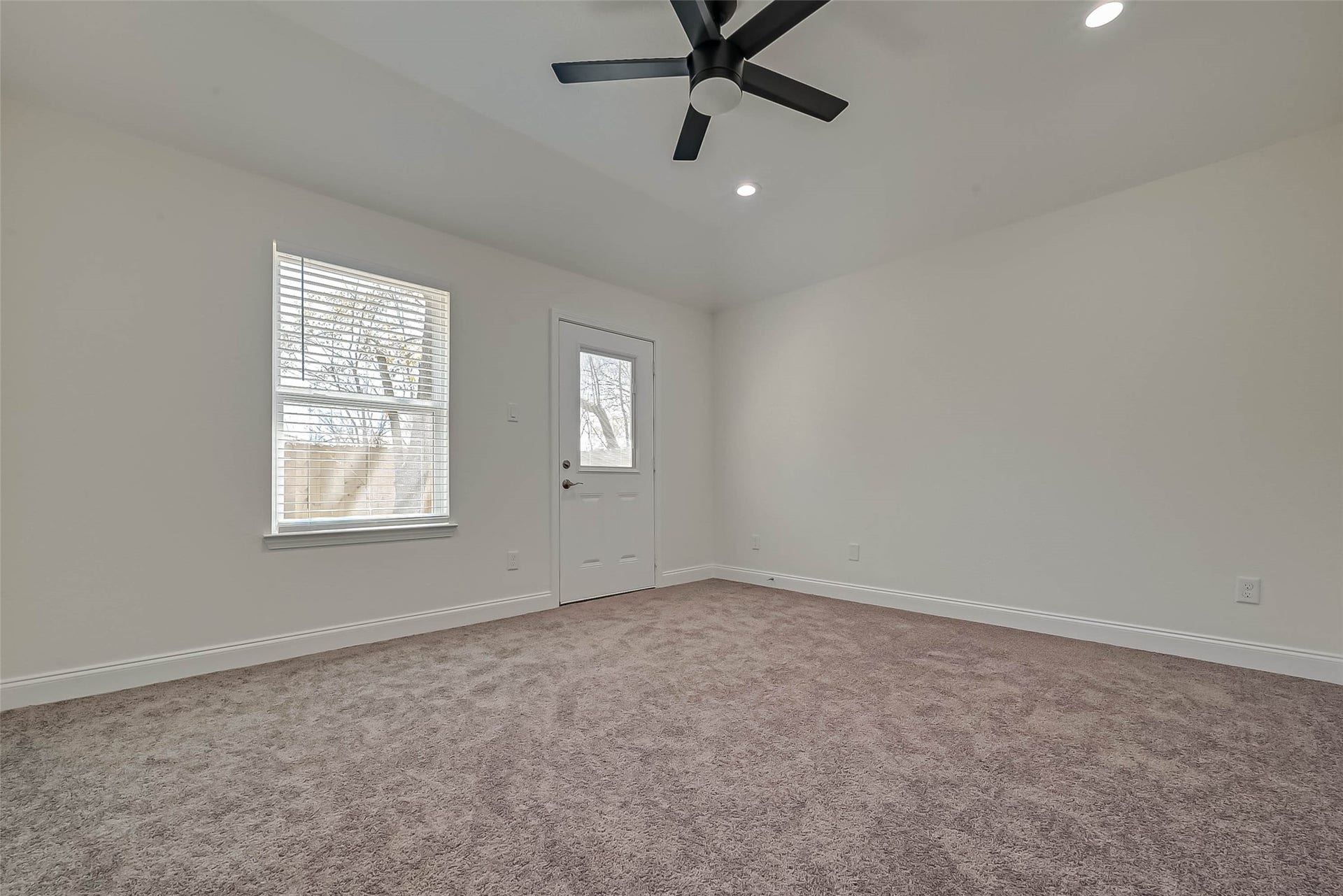 4934 Malmedy Unit Road, #A/B, Houston, TX 77033 4934 Malmedy Unit Road, #A/B, Houston, TX 77033