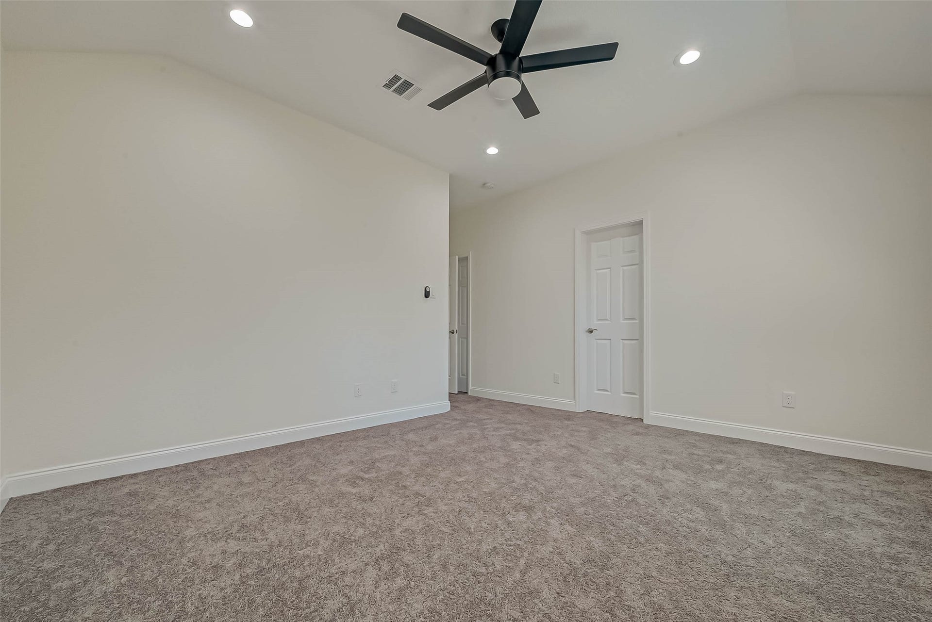 4934 Malmedy Unit Road, #A/B, Houston, TX 77033 4934 Malmedy Unit Road, #A/B, Houston, TX 77033