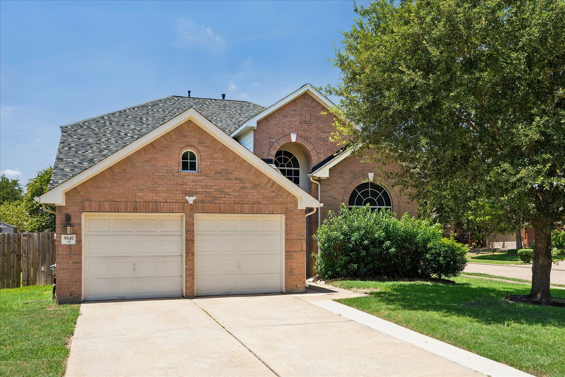 5547 Poplar Terrace Lane, Katy, TX 77449 Welcome home to 5547 Poplar Terrace!