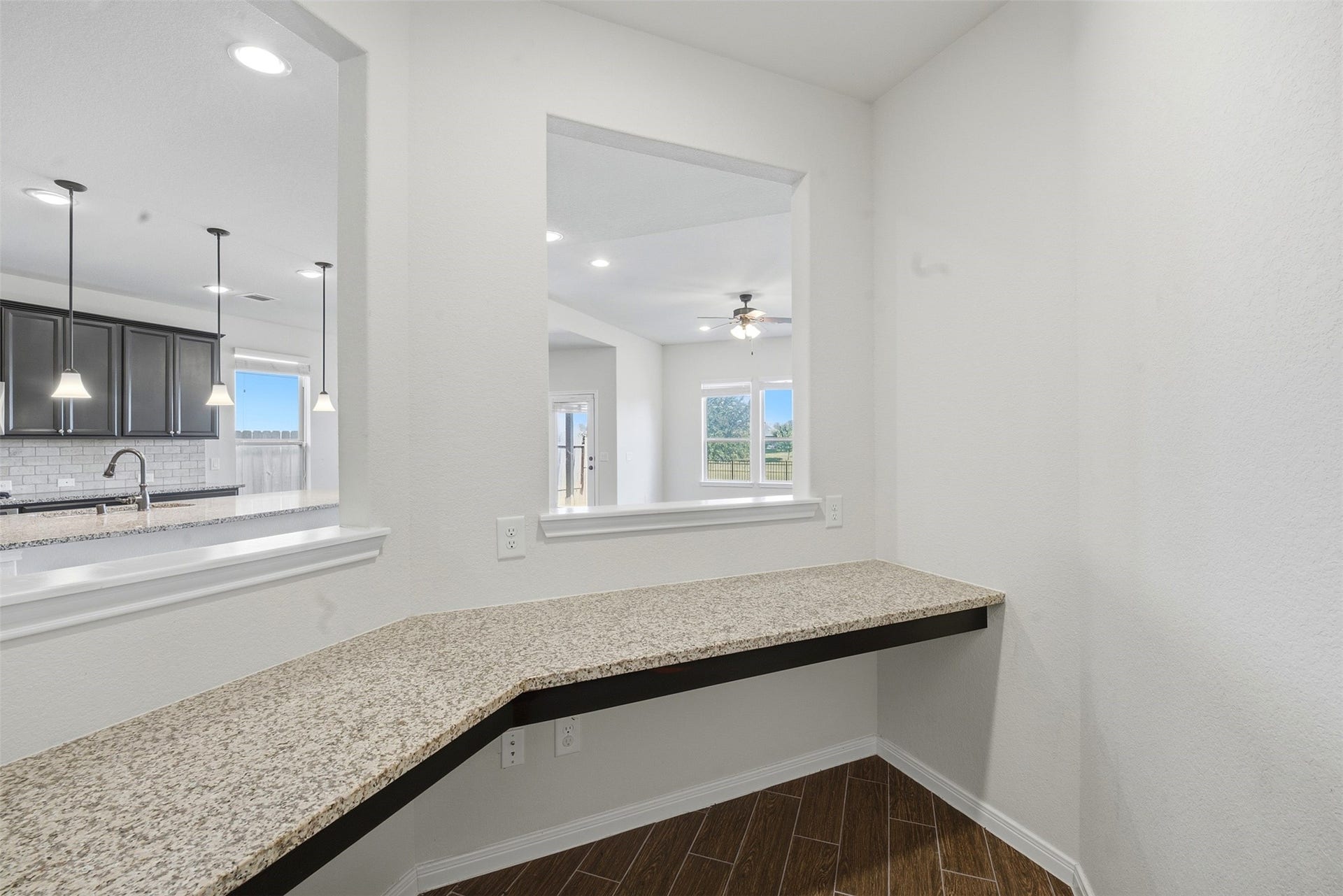5318 Royal Sunset Court, Katy, TX 77493 Study Nook