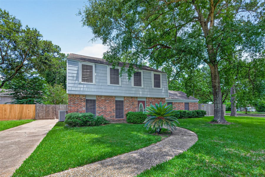 Property photo for 2239 Parkdale Drive, Houston, TX