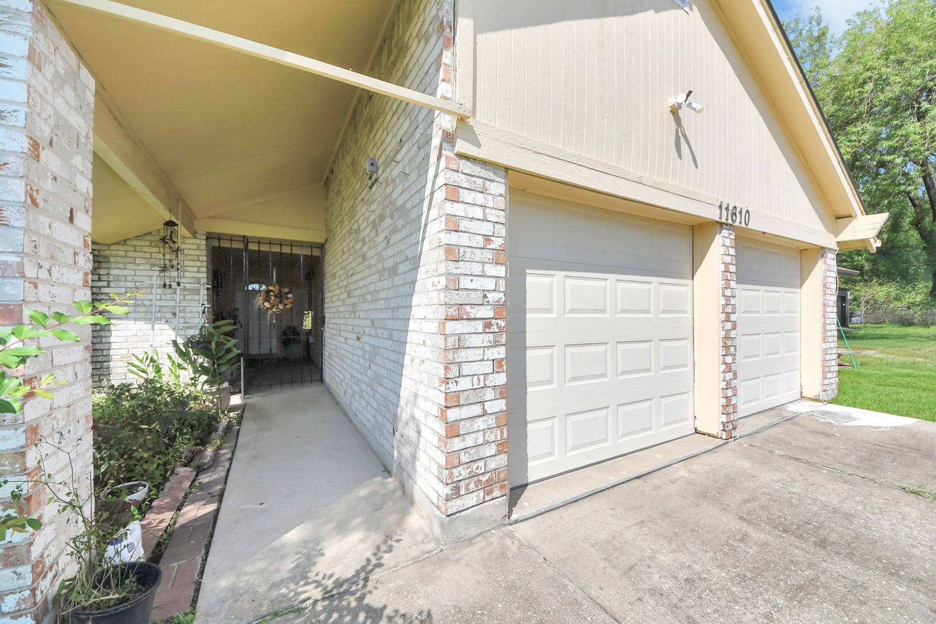 11610 Bowhead Drive, Houston, TX 77013 11610 Bowhead Drive, Houston, TX 77013