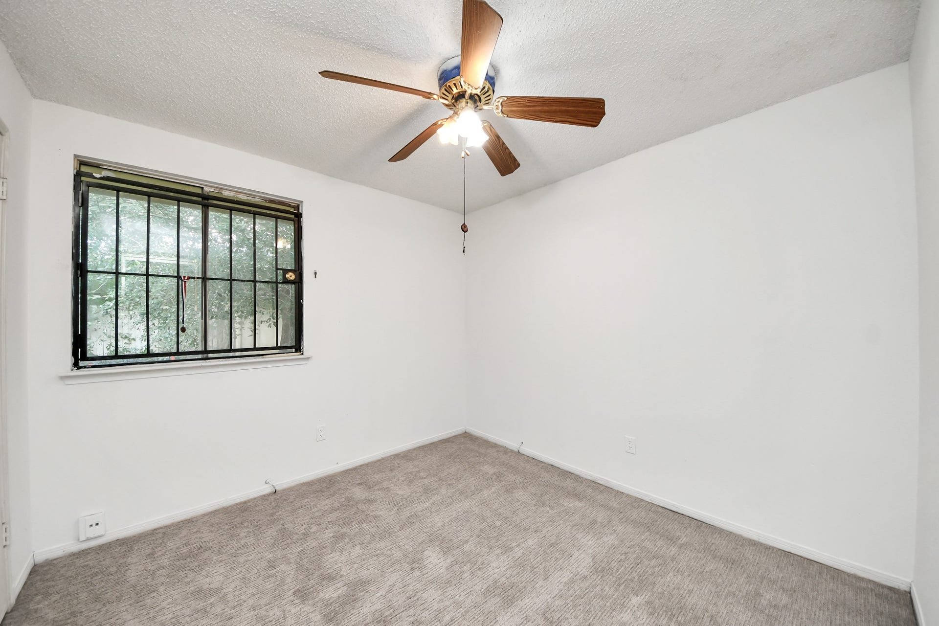 11610 Bowhead Drive, Houston, TX 77013 11610 Bowhead Drive, Houston, TX 77013