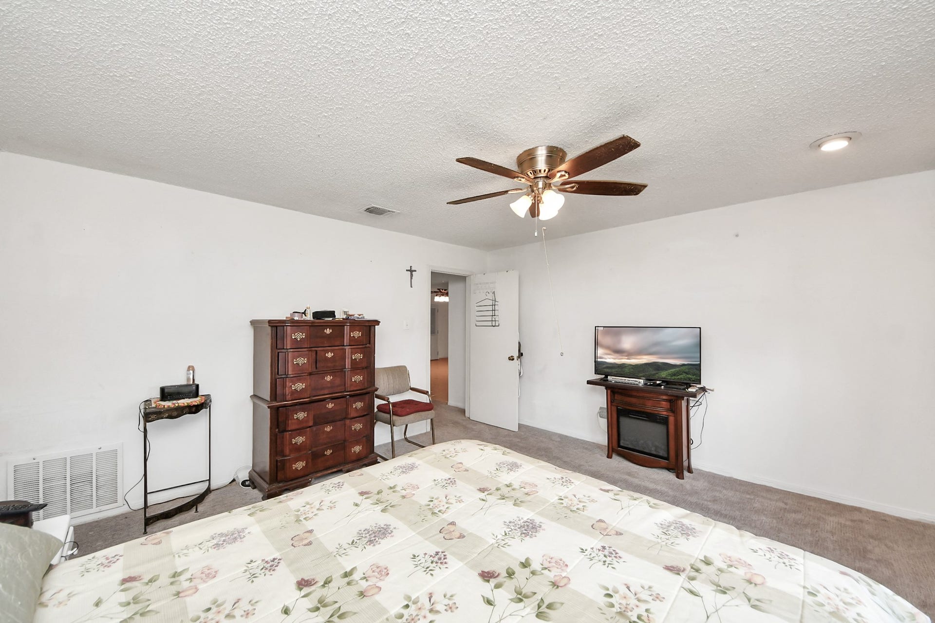 11610 Bowhead Drive, Houston, TX 77013 11610 Bowhead Drive, Houston, TX 77013