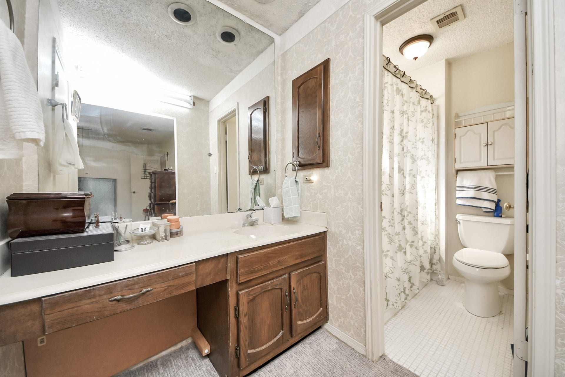11610 Bowhead Drive, Houston, TX 77013 11610 Bowhead Drive, Houston, TX 77013