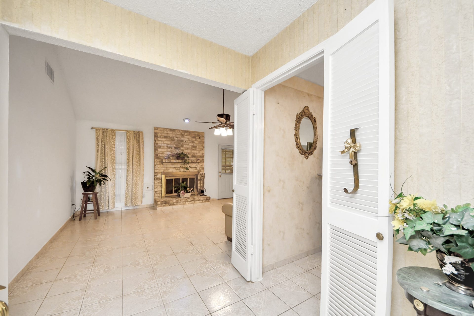11610 Bowhead Drive, Houston, TX 77013 11610 Bowhead Drive, Houston, TX 77013