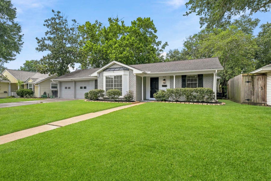 Property photo for 4614 Hummingbird Street, Houston, TX