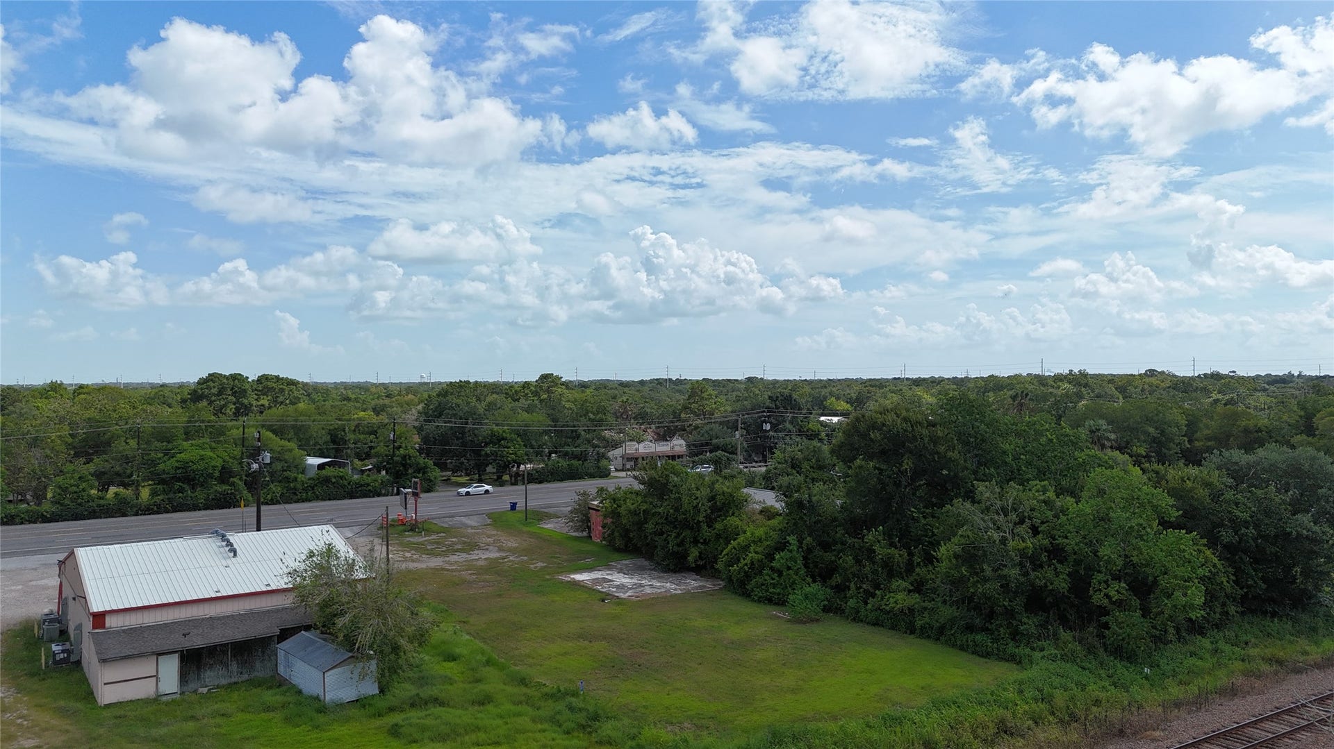 8507 Highway 6, Hitchcock, TX 77563 8507 Highway 6, Hitchcock, TX 77563