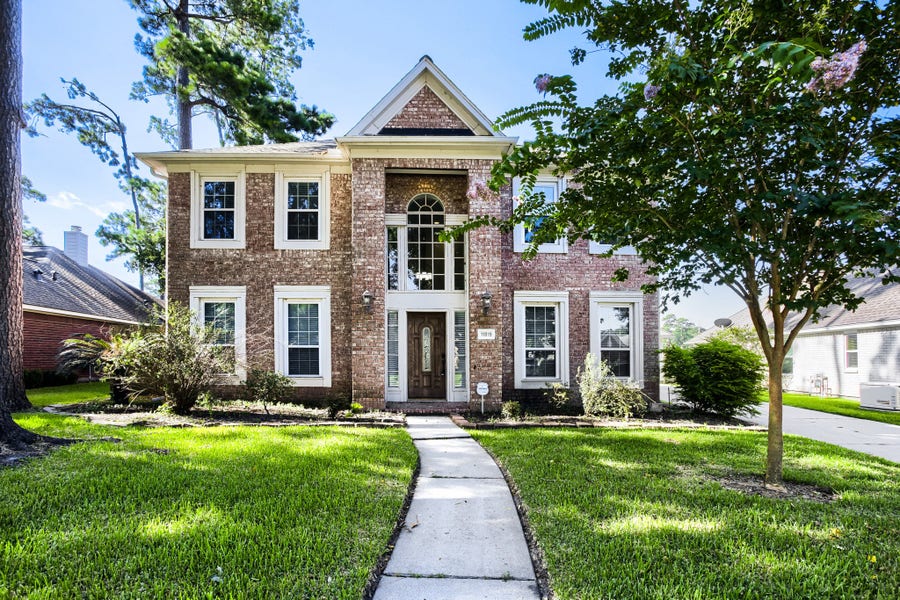 Property photo for 11819 Chateau Trail, Tomball, TX