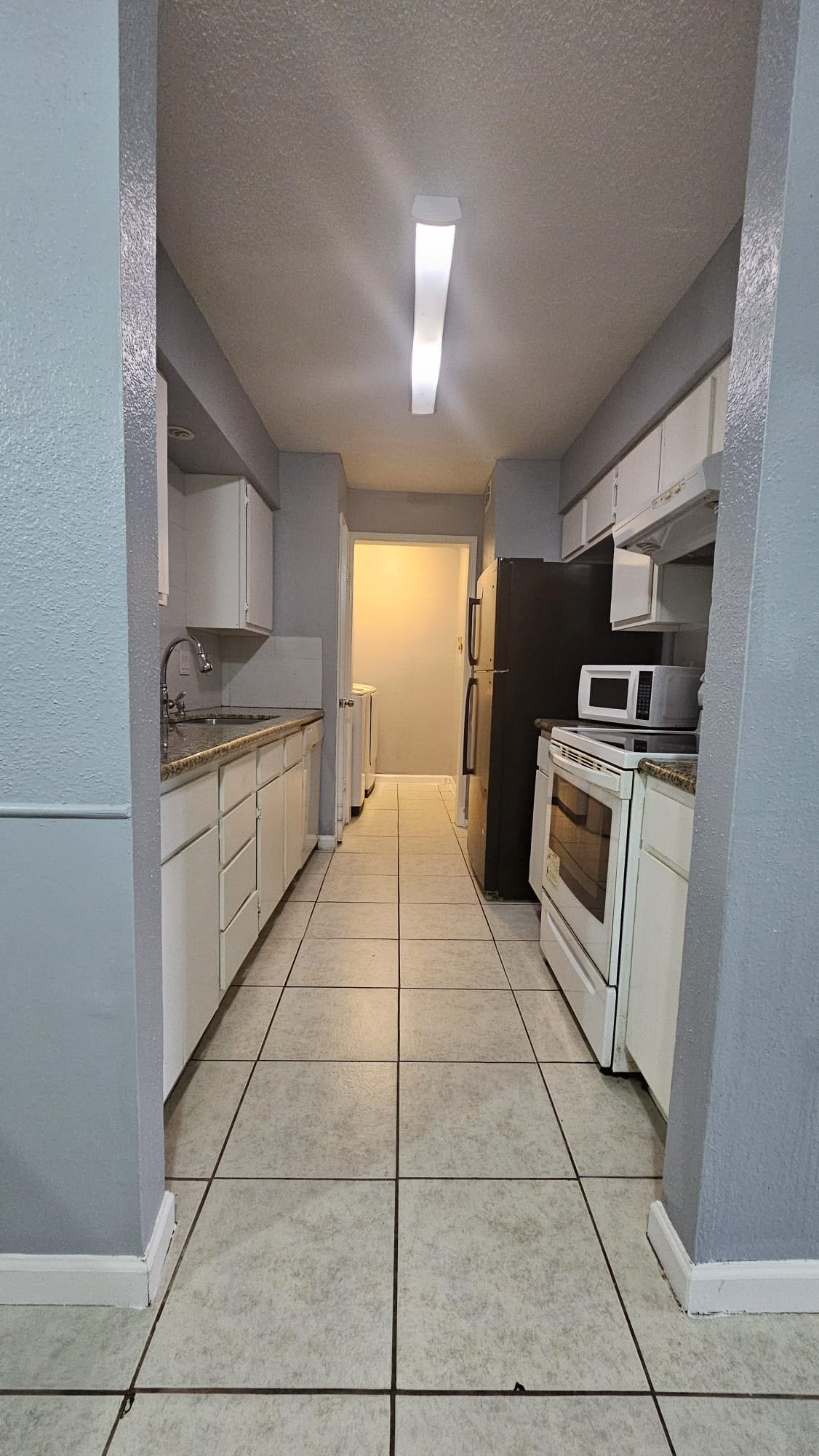 9700 Leawood Boulevard, #1111, Houston, TX 77099 9700 Leawood Boulevard, #1111, Houston, TX 77099