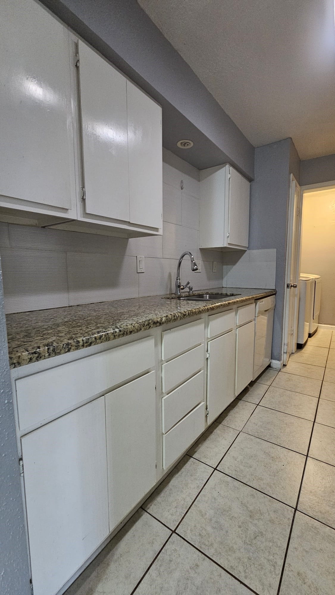 9700 Leawood Boulevard, #1111, Houston, TX 77099 9700 Leawood Boulevard, #1111, Houston, TX 77099