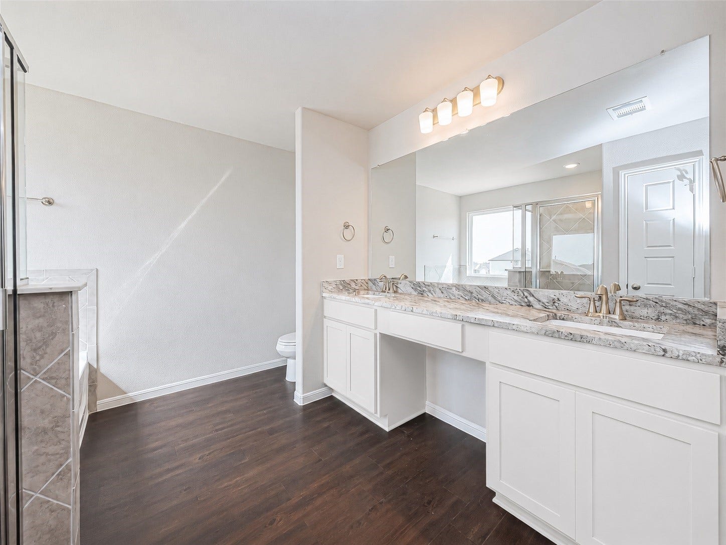 2110 Rosillo Brook Drive, Baytown, TX 77521 2110 Rosillo Brook Drive, Baytown, TX 77521